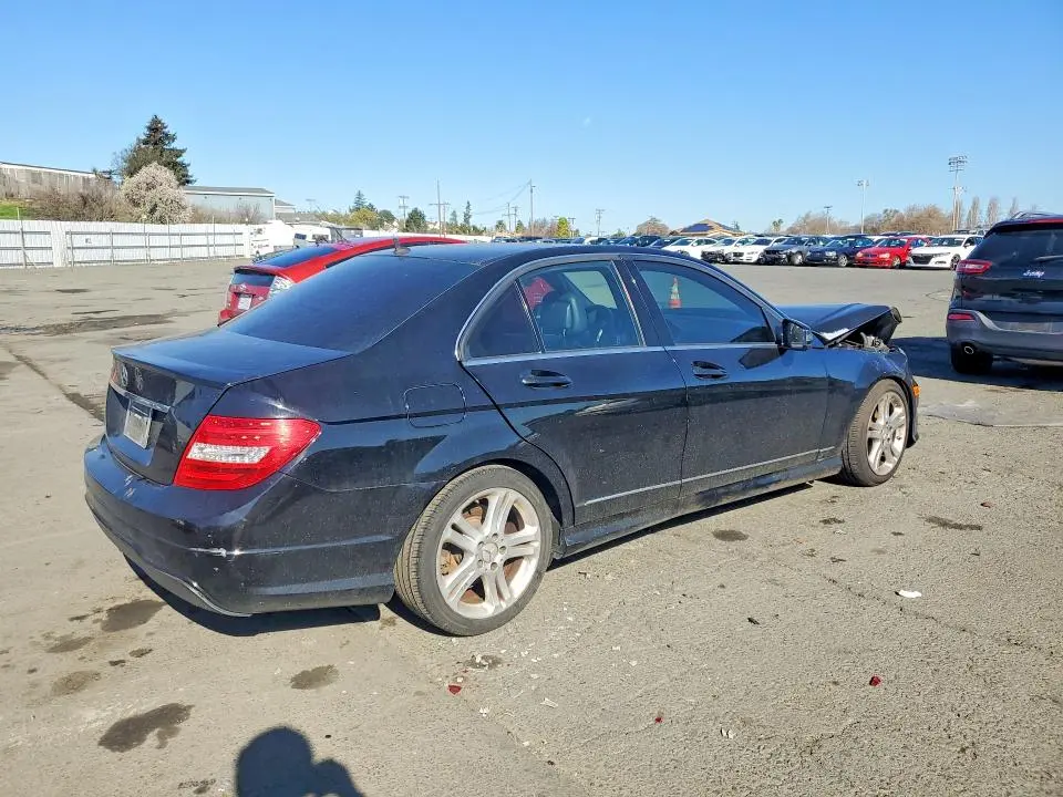 2013 MERCEDES-BENZ C 250  