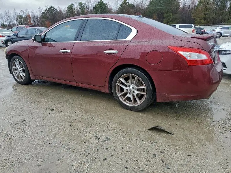 2011 NISSAN MAXIMA S  