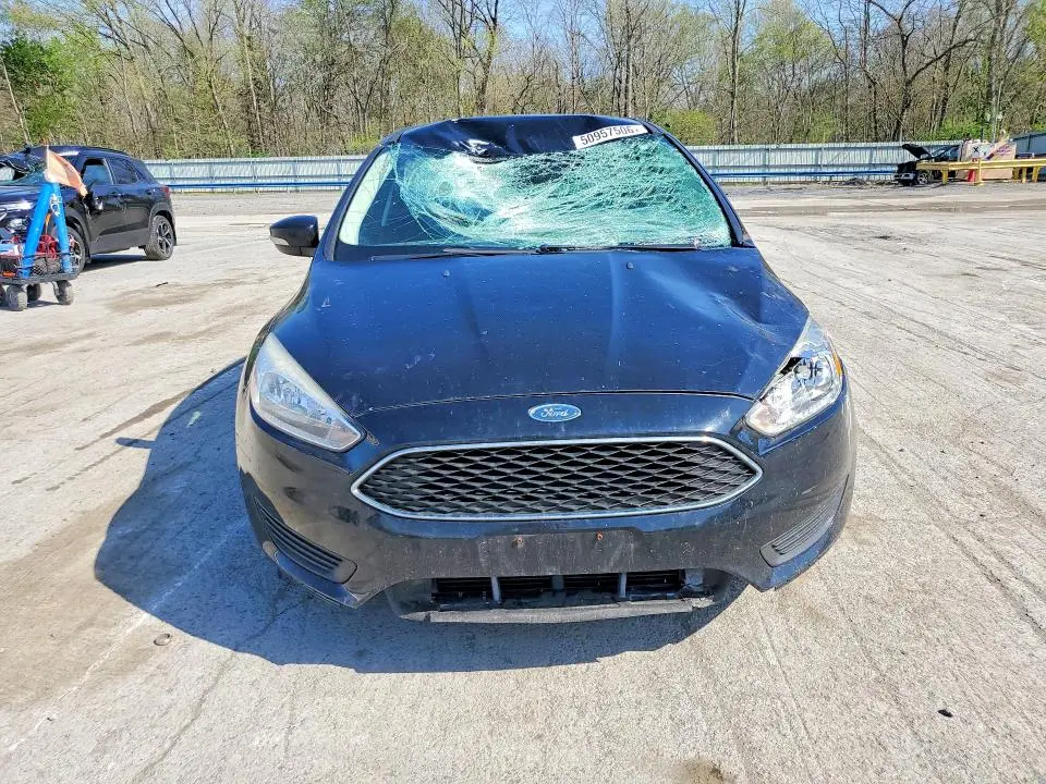 2017 FORD FOCUS SE  