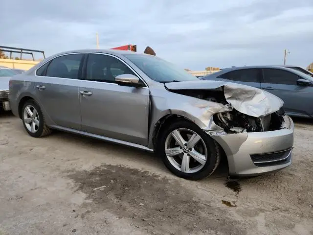 2012 VOLKSWAGEN PASSAT SE  
