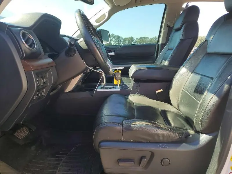 2018 TOYOTA TUNDRA CREWMAX LIMITED  