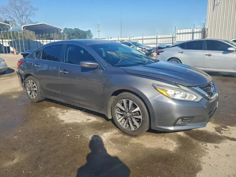 2017 NISSAN ALTIMA SV  