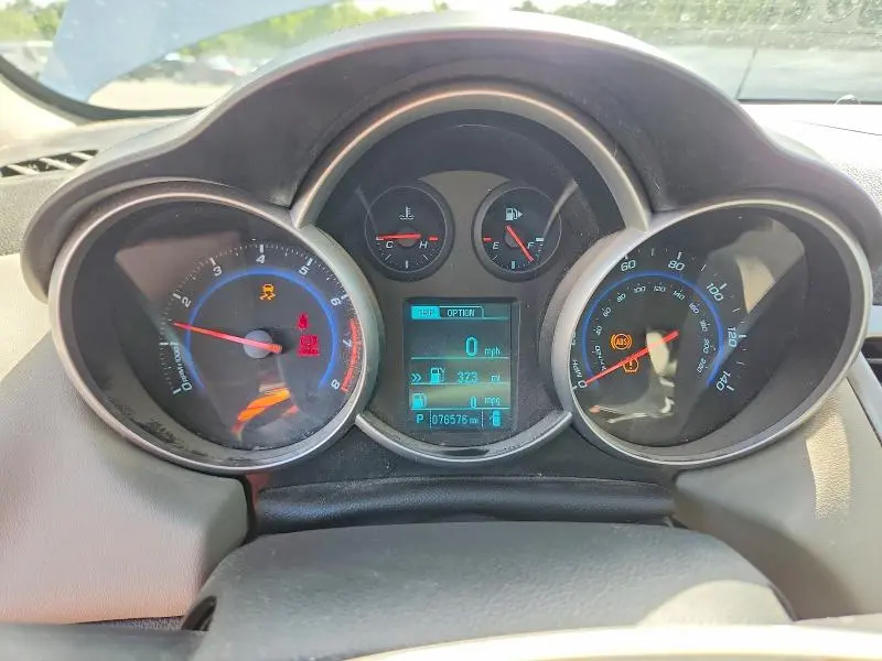 2013 CHEVROLET CRUZE LT  