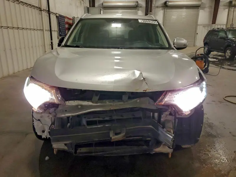 2019 MITSUBISHI OUTLANDER SE  