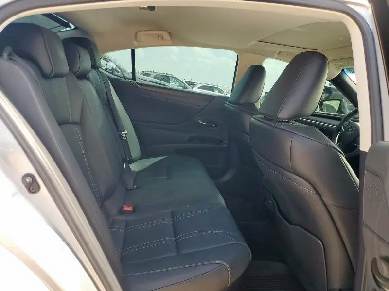 2023 LEXUS ES 300H BASE  