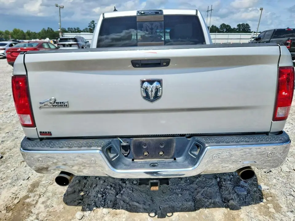 2014 RAM 1500 SLT  