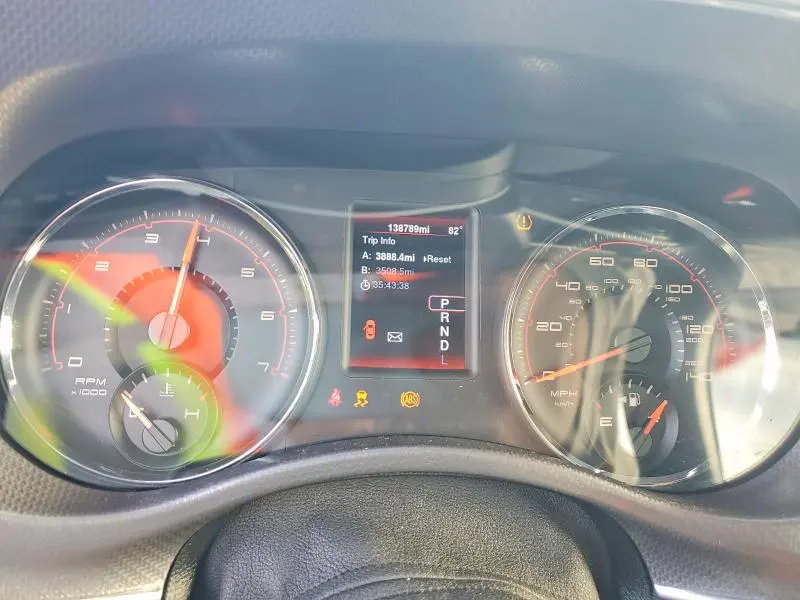 2014 DODGE CHARGER SE  