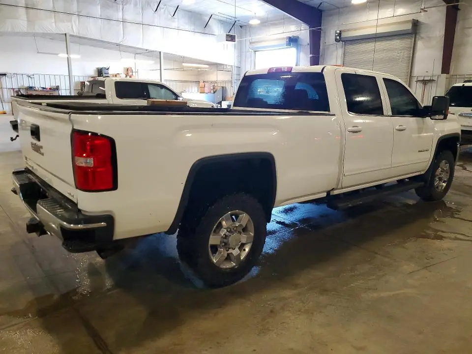 2018 GMC SIERRA K2500 SLE  