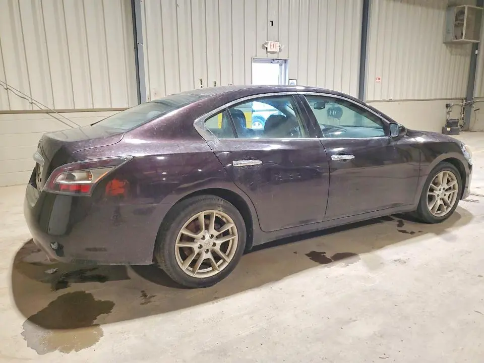 2014 NISSAN MAXIMA S  