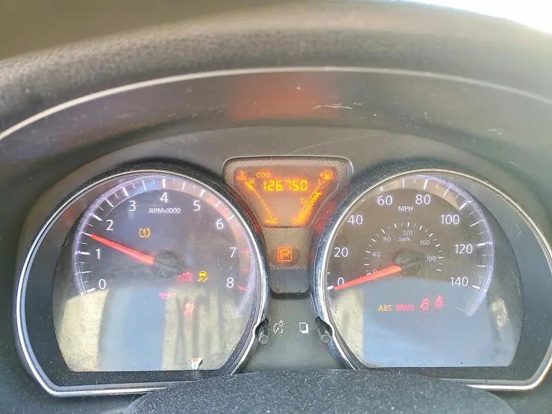 2013 NISSAN VERSA S  
