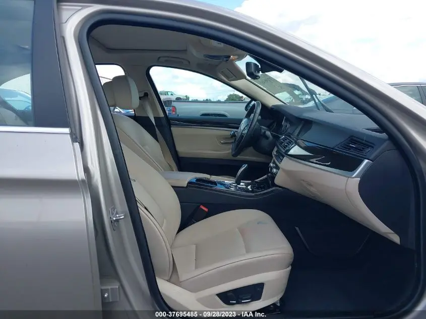 2011 BMW 5 SERIES 528I