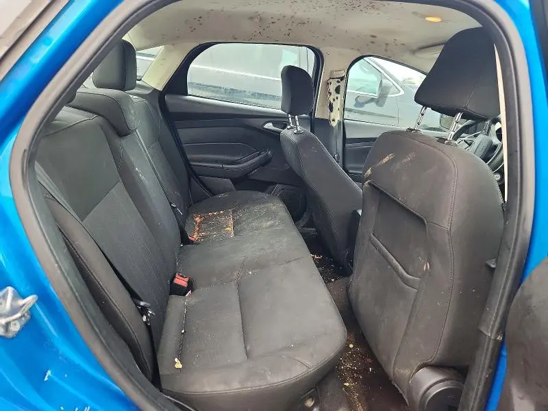 2016 FORD FOCUS SE  