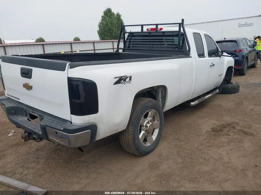 2011 CHEVROLET SILVERADO 2500HD WORK TRUCK