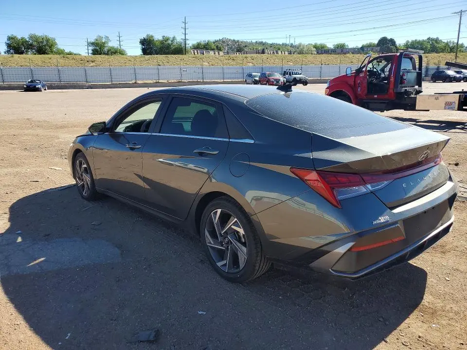 2024 HYUNDAI ELANTRA SEL  