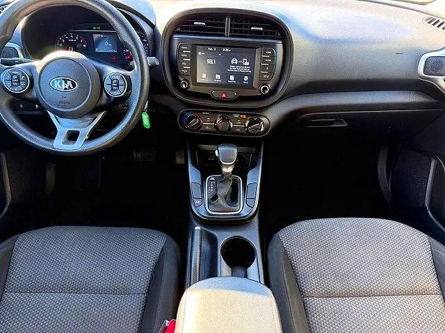 2020 KIA SOUL LX  