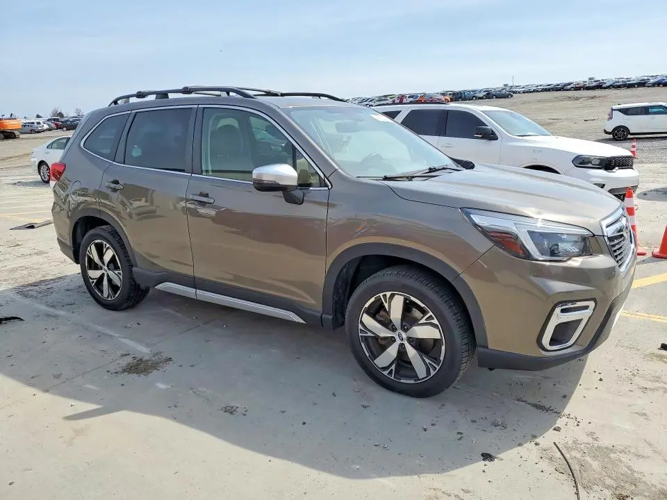 2021 SUBARU FORESTER   