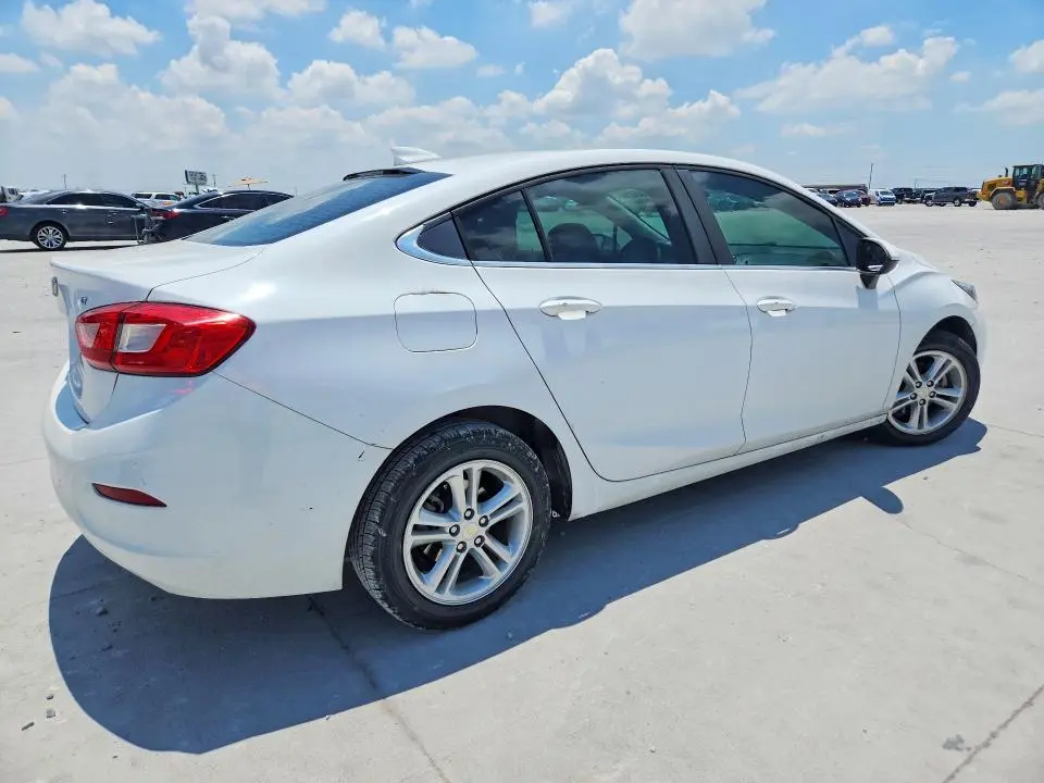 2018 CHEVROLET CRUZE LT  