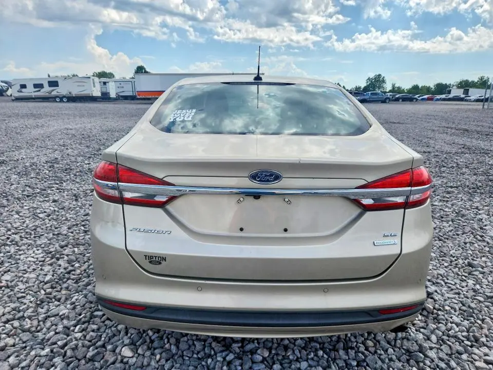 2017 FORD FUSION SE  