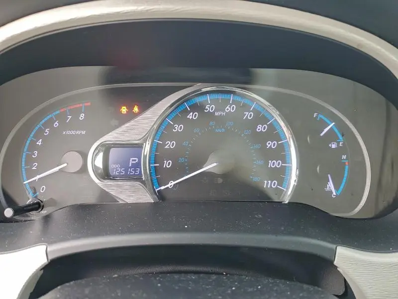 2013 TOYOTA SIENNA XLE  