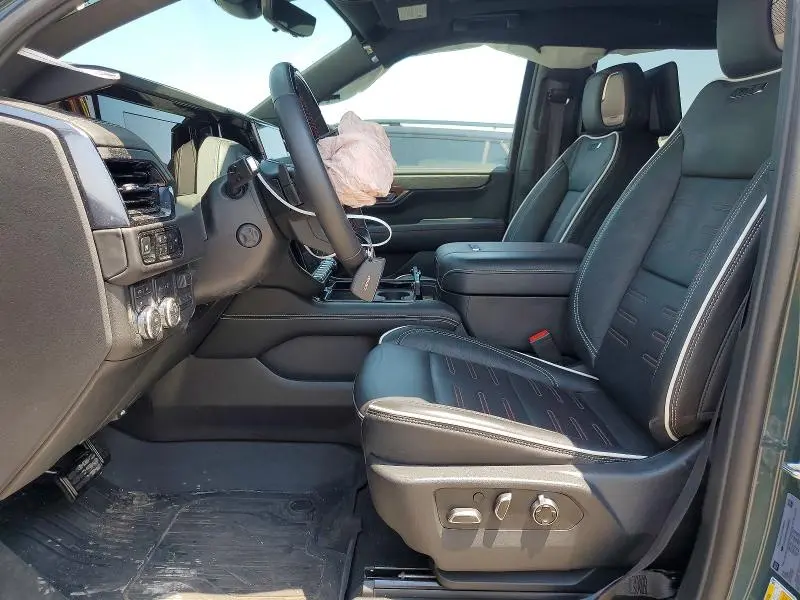 2025 GMC YUKON XL AT4 ULTIMATE  