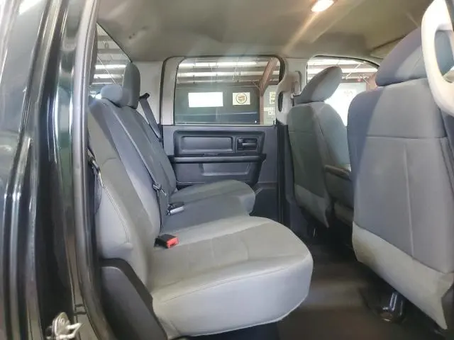 2016 RAM 1500 ST