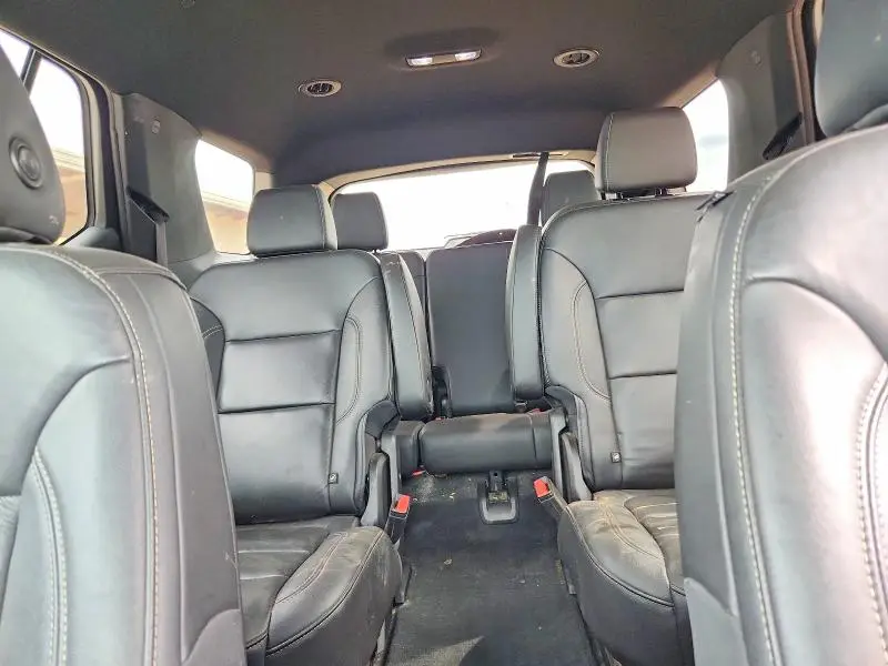 2022 CHEVROLET TRAVERSE LT  