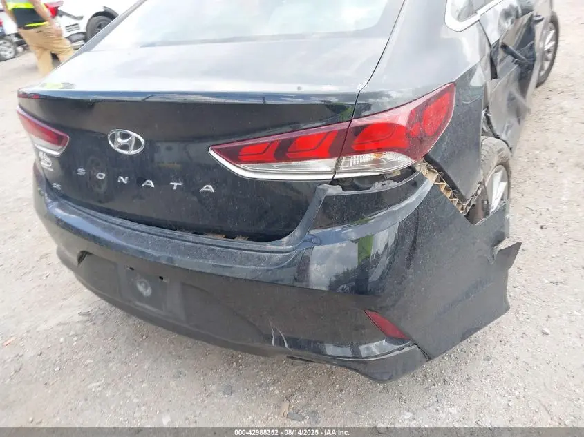 2018 HYUNDAI SONATA SE