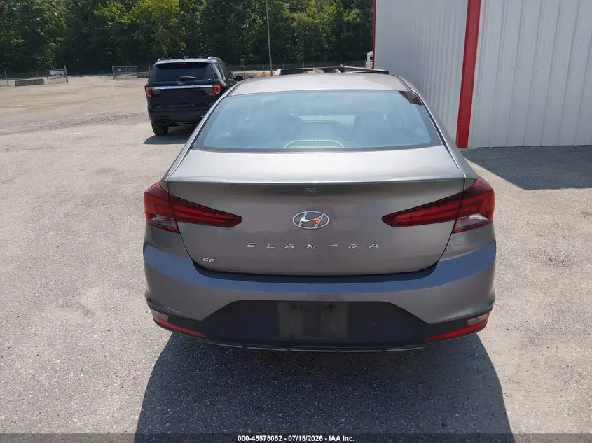 2019 HYUNDAI ELANTRA SE