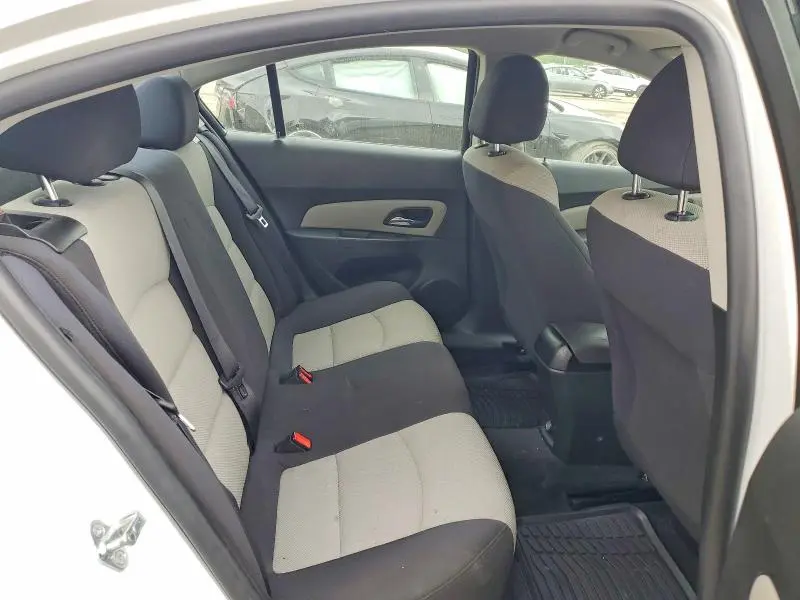 2015 CHEVROLET CRUZE LS  