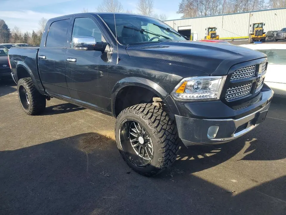 2016 RAM 1500 LARAMIE  