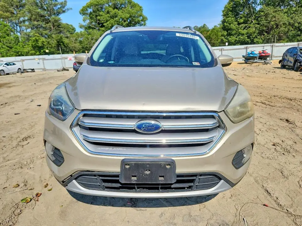 2017 FORD ESCAPE TITANIUM  