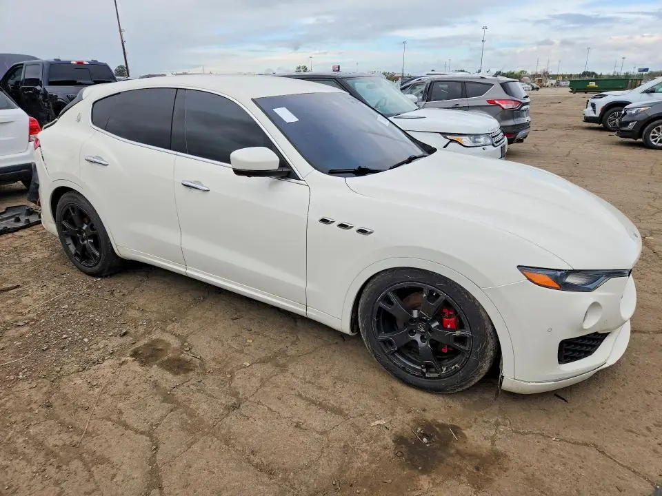 2019 MASERATI LEVANTE   