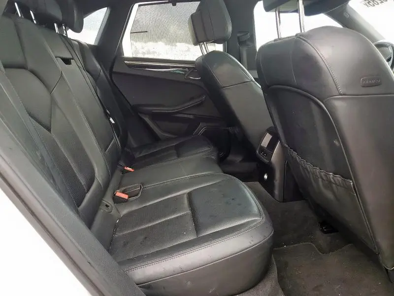 2015 PORSCHE MACAN S  