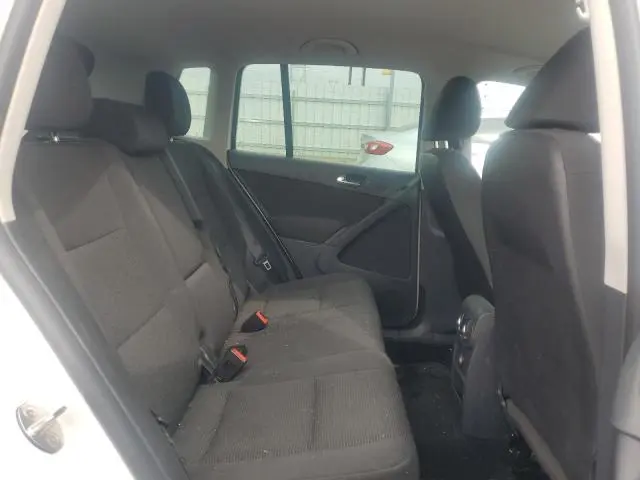 2013 VOLKSWAGEN TIGUAN S  