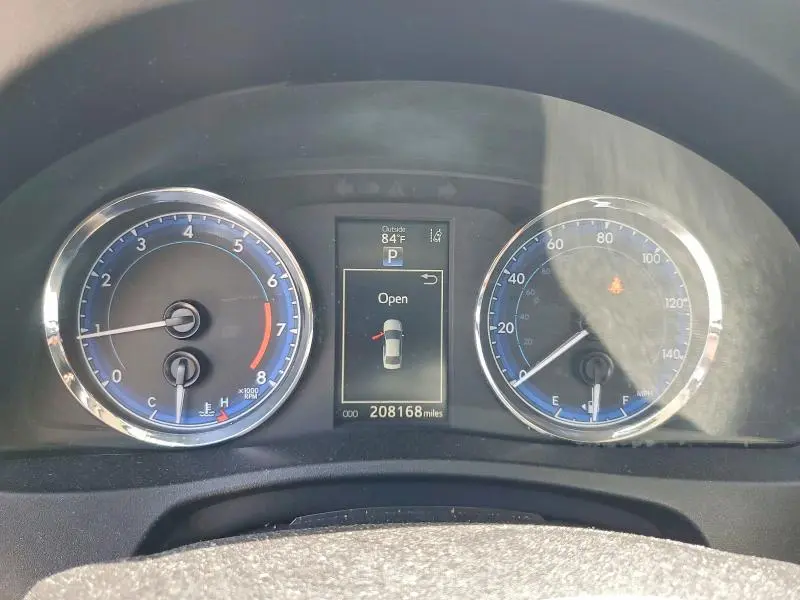 2017 TOYOTA COROLLA SE  