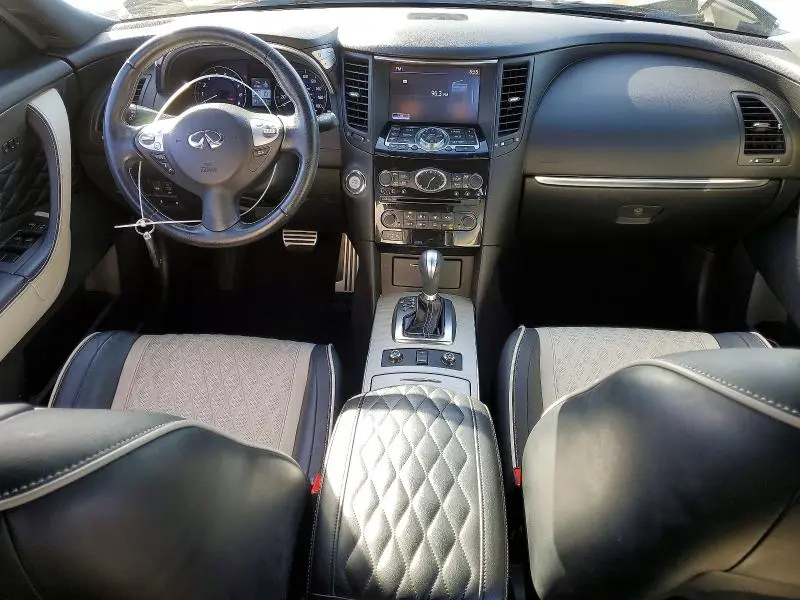 2017 INFINITI QX70 BASE  