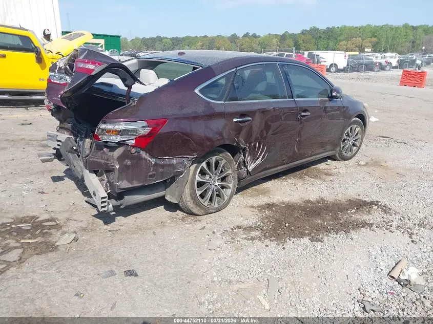 2016 TOYOTA AVALON XLE
