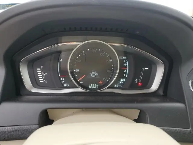 2016 VOLVO XC60 T6 PLATINUM  
