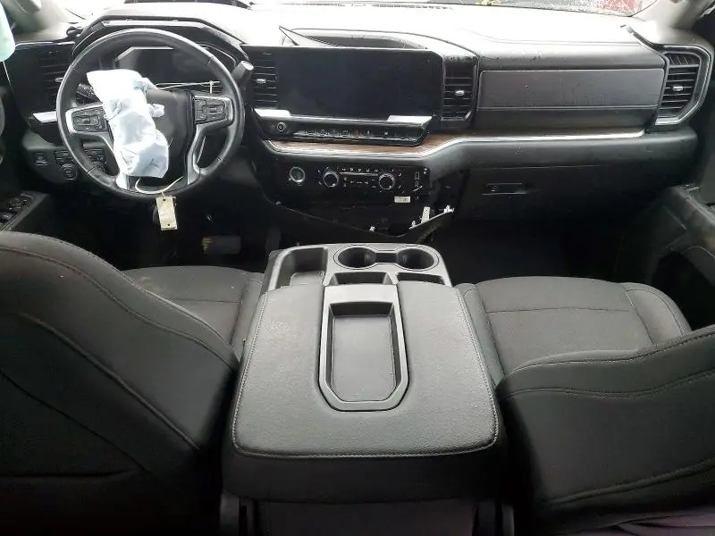 2022 CHEVROLET SILVERADO K1500 LT  