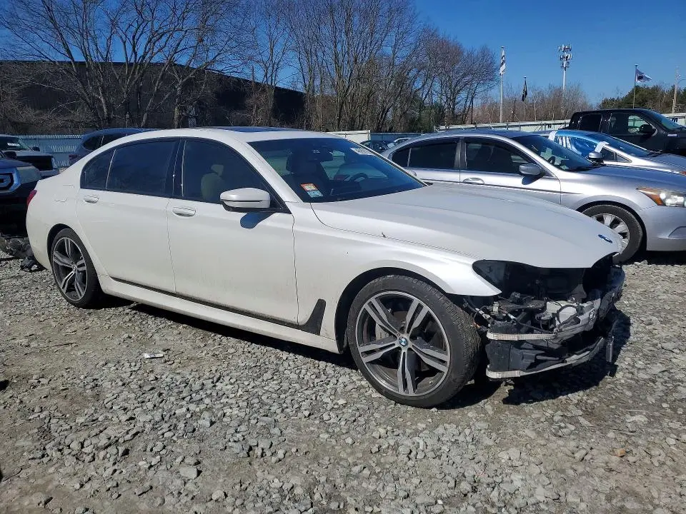 2018 BMW 750 XI  