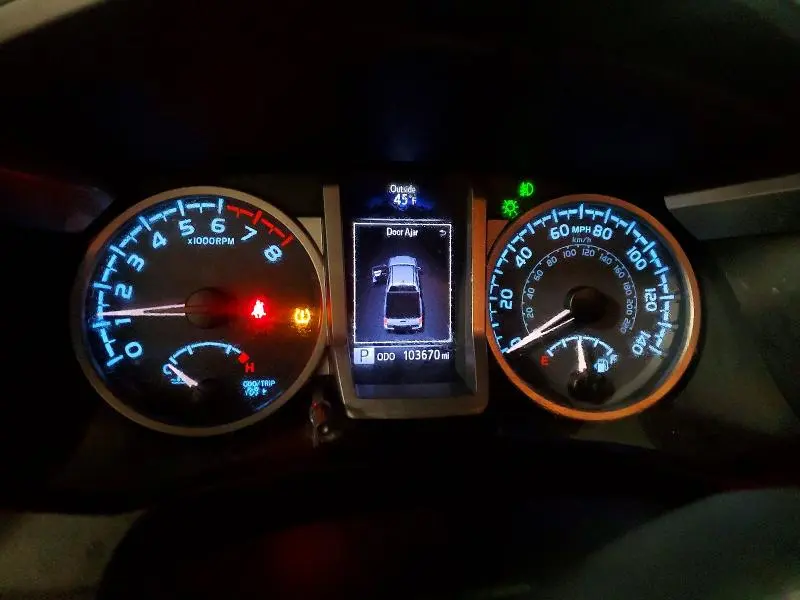 2017 TOYOTA TACOMA SR5 V6  