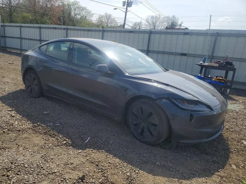 2025 TESLA MODEL 3   