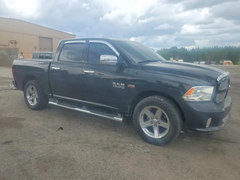 2014 RAM 1500 ST  