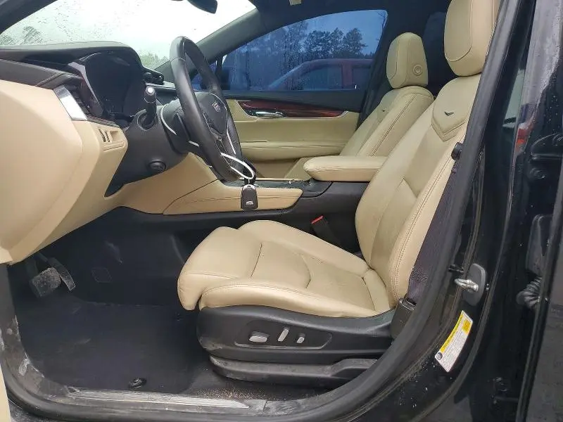 2017 CADILLAC XT5 PREMIUM LUXURY  