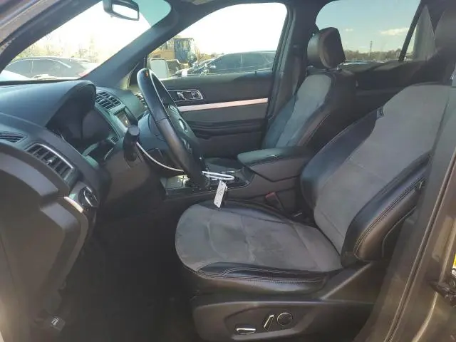 2017 FORD EXPLORER XLT  