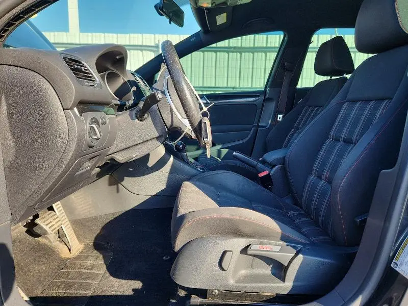 2013 VOLKSWAGEN GTI   