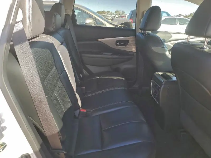 2015 NISSAN MURANO S  