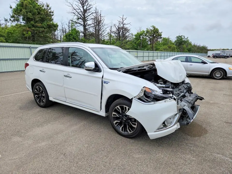 2018 MITSUBISHI OUTLANDER SE  