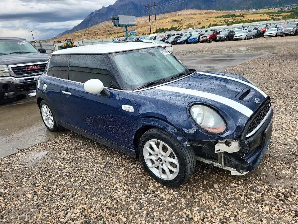 2016 MINI COOPER S  