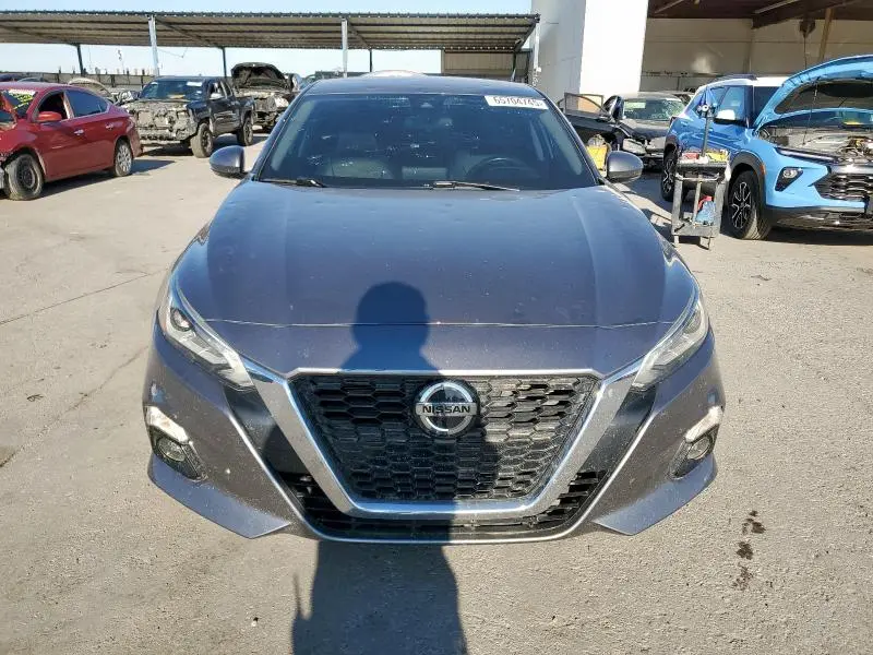 2022 NISSAN ALTIMA SL  